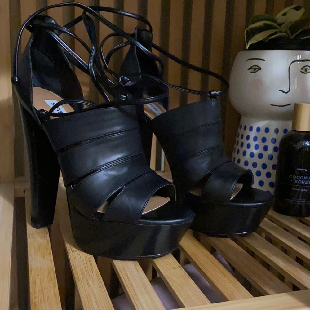 NEW Steven Madden Darielle Heels